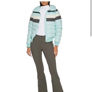 PERFECT MOMENT - Small - NWT - Mint Blue puffer coat with vintage stripe